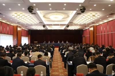 集團公司黨委書記、董事長王元斌在全市組織部長會議上作交流發言